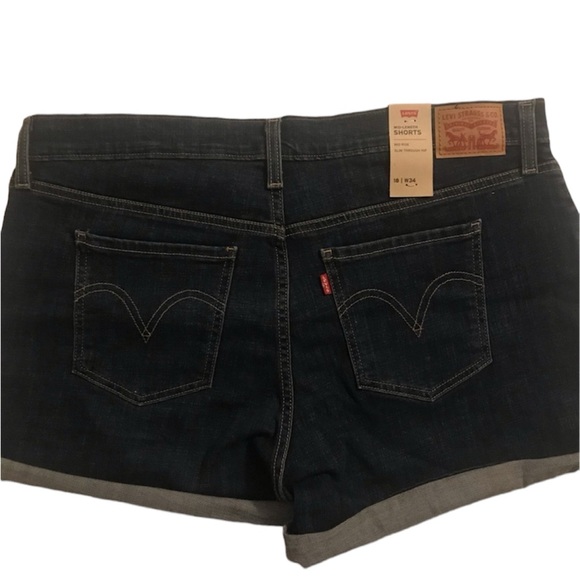 Levi’s Mid Length Shorts - Picture 2 of 4